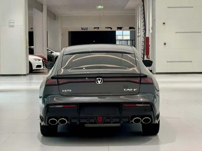Changan UNI-V 2023 Model 1.5T Sports Edition – фото 6