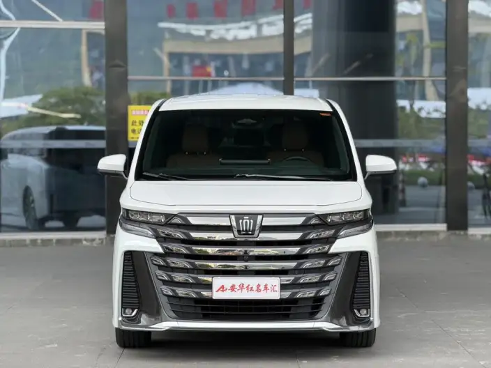 Vellfire 2022 Model Toyota Crown Hybrid Jin Shine Special Edition 2.5L HV Deluxe Edition – фото 2