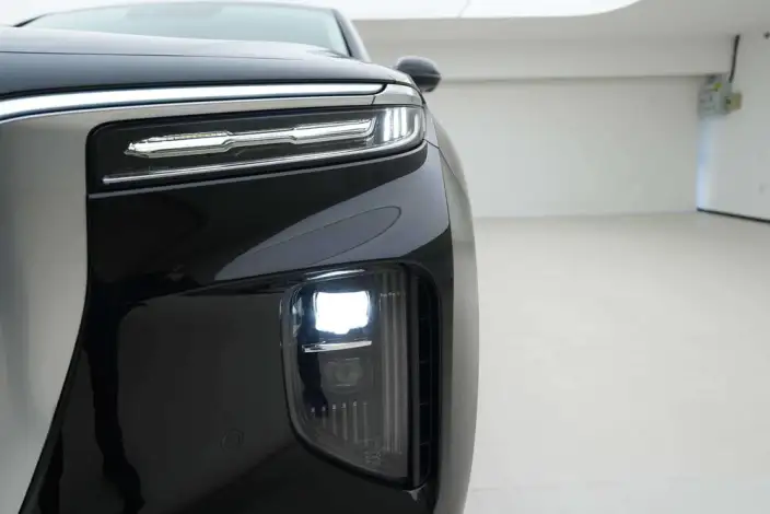 HONGQI E-HS9 2022 Model 690km Flag Xiang Edition VI seat – фото 7