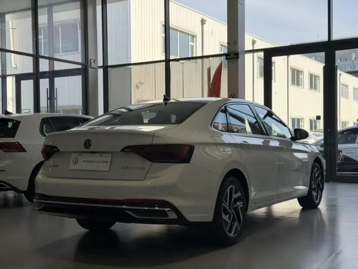 Volkswagen Sagitar 2023 Model 200TSI DSG Beyond Edition – фото 6