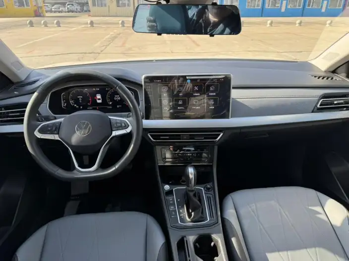 Volkswagen Lavida 2024 Model 1.5L Automatic Starry Sky Five Million Edition – фото 8