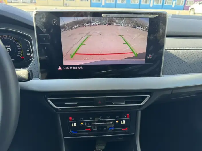 Volkswagen Lavida 2024 Model 1.5L Automatic Starry Sky Five Million Edition – фото 9