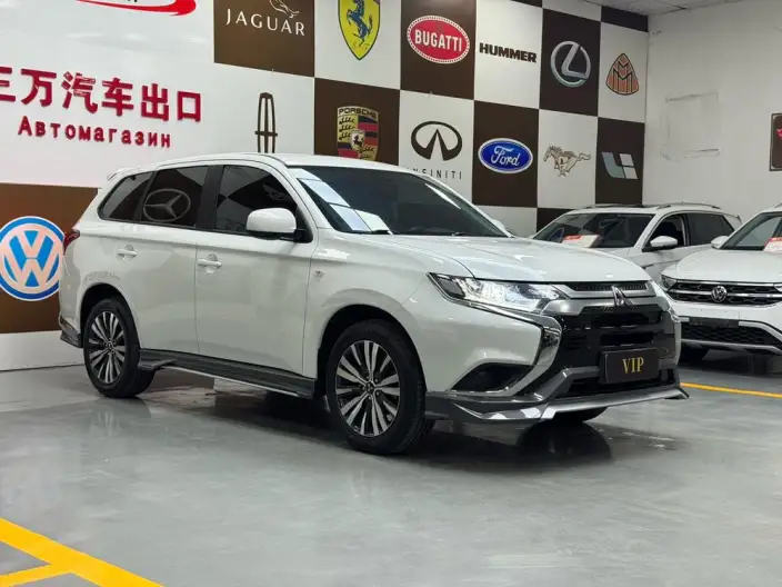 Mitsubishi Outlander 2021 Model 2.0L 2WD Smooth Ride Edition 5 seat – фото 3