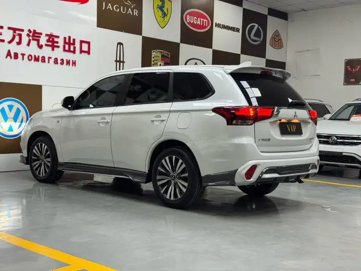 Mitsubishi Outlander 2021 Model 2.0L 2WD Smooth Ride Edition 5 seat – фото 4
