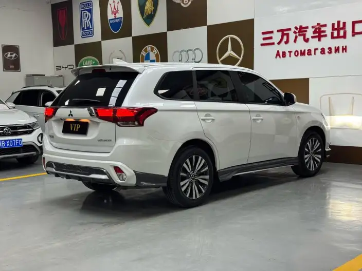 Mitsubishi Outlander 2021 Model 2.0L 2WD Smooth Ride Edition 5 seat – фото 6