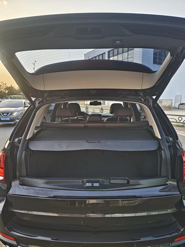 BMW X5 Imported Модель 2018 года xDrive28i – фото 12