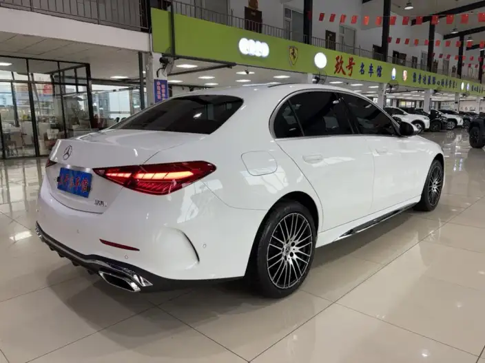 Mercedes-Benz C-Class 2026 Model C 200 L Sports sedan – фото 7