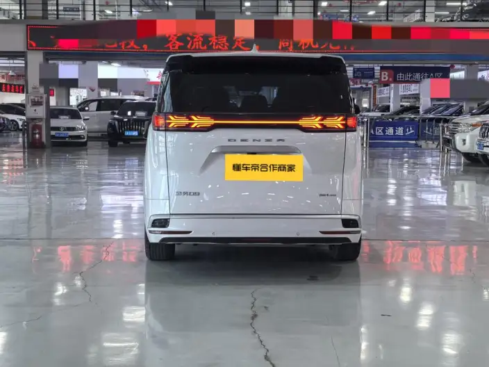 DENZA D9 DM 2022 Model 970 4WD Flagship Model – фото 5