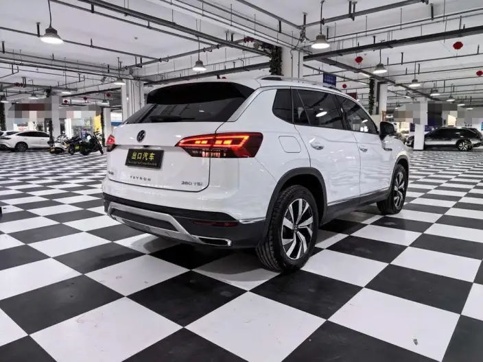 Volkswagen Tayron 2022 Model 280TSI 2WD Luxury Zhilian Edition – фото 6
