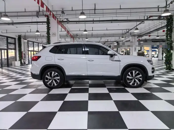Volkswagen Tayron 2022 Model 280TSI 2WD Luxury Zhilian Edition – фото 7