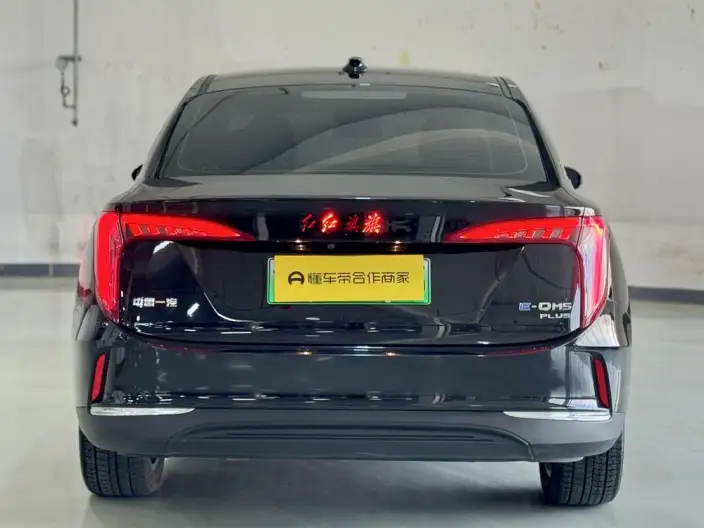 Hongqi E-QM5 2024 Model 610KM PLUS Edition 100kW – фото 5