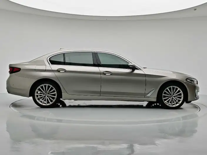 BMW 5 Series 2022 Model Facelift II 530Li Exclusive Model Luxury Set – фото 8