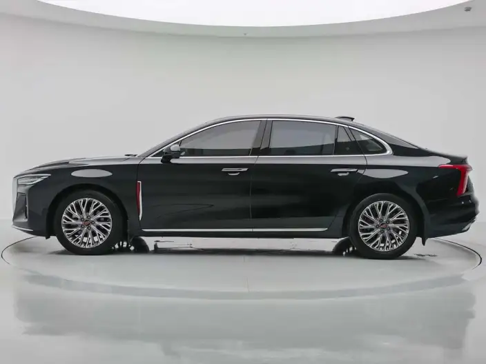 Hongqi H5 2023 Model 2.0T Automatic Flag Enjoy Edition