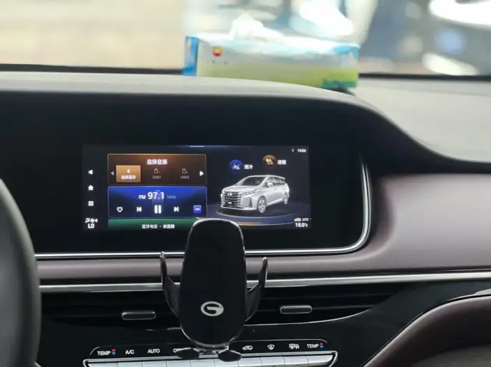 GAC Trumpchi M6 2021 Model Pro 270T AT Deluxe Edition – фото 8
