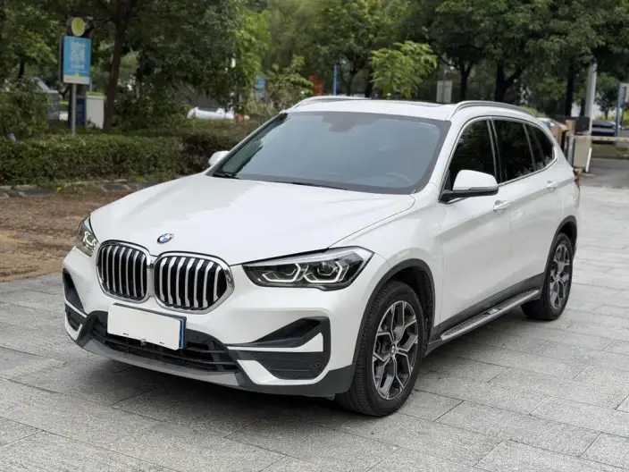 BMW X1 2022 Model sDrive25Li Leading Model – фото 1