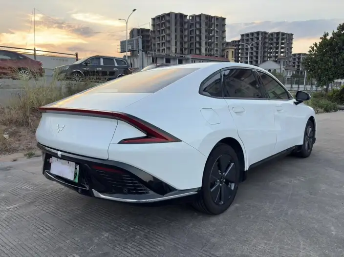 Wuling Xingguang PHEV 2023 Model 70 Standard Edition – фото 6