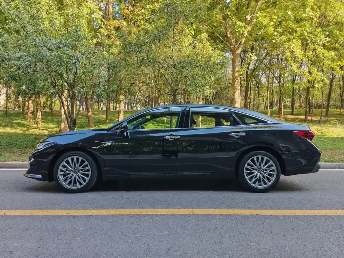 Toyota Avalon 2024 Model Intelligent Hybrid 2.0L E-CVT Premium Edition – фото 4