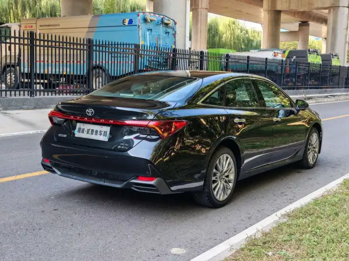 Toyota Avalon 2024 Model Intelligent Hybrid 2.0L E-CVT Premium Edition – фото 7