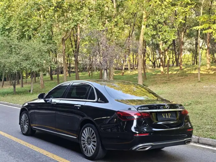 Mercedes-Benz E-Class 2023 Model E 300 L Fashion Model sedan – фото 5