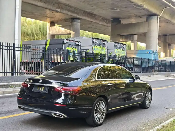 Mercedes-Benz E-Class 2023 Model E 300 L Fashion Model sedan – фото 7