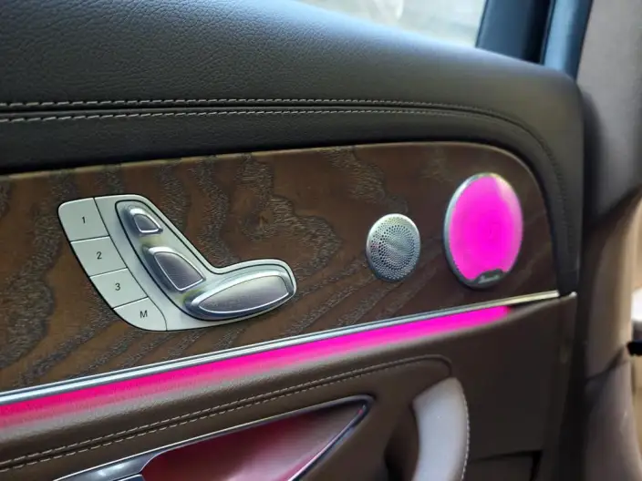 Mercedes-Benz E-Class 2023 Model E 300 L Fashion Model sedan – фото 10