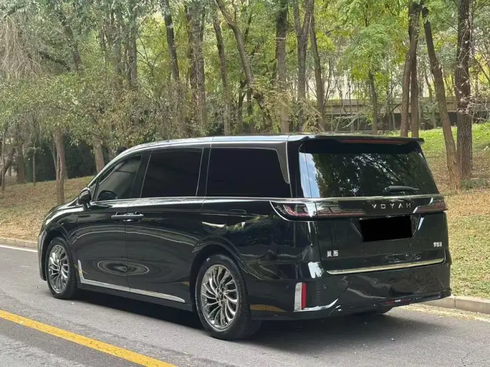 VOYAH Dreamer PHEV 2024 Model Ultra-long Endurance Ultimate Edition – фото 4