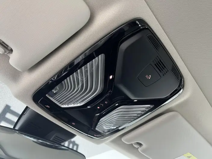 BMW 3 Series 2026 Model 325Li M Sports Set – фото 8