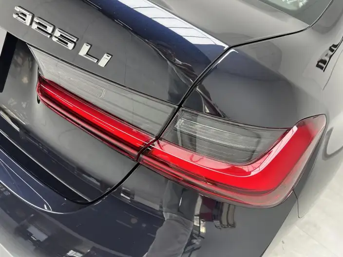 BMW 3 Series 2026 Model 325Li M Sports Set – фото 10