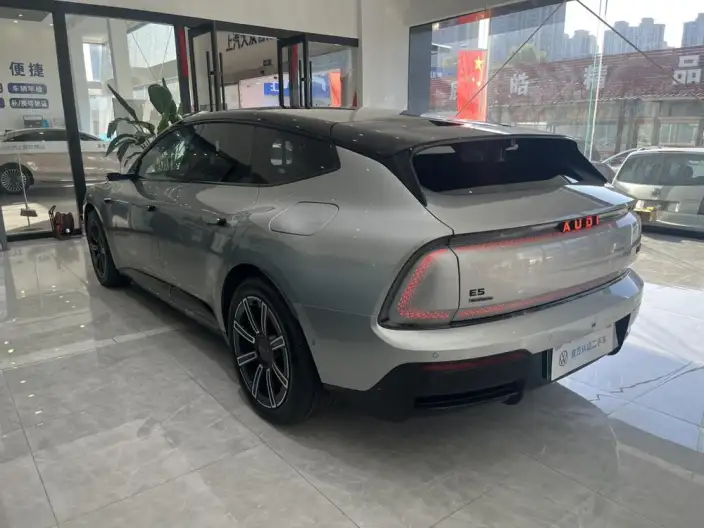 AUDI E5 Sportback 2026 Model Pioneer quattro Model – фото 3