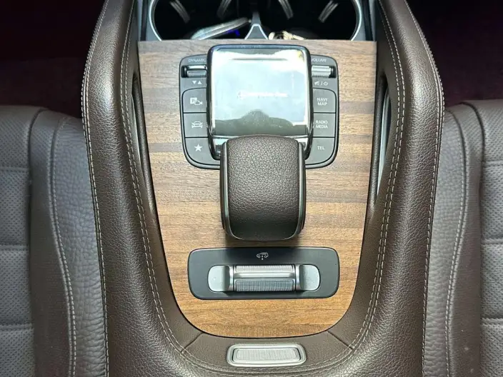 Mercedes-Benz GLS 2022 Model Facelift II GLS 450 4MATIC Luxury Model – фото 9