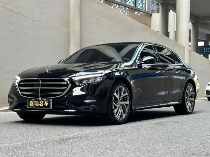 Mercedes-Benz E-Class 2025 Model E 300 L Fashion Model sedan – фото 1