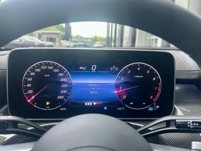 Mercedes-Benz C-Class 2024 Model C 260 L Sports Edition – фото 8