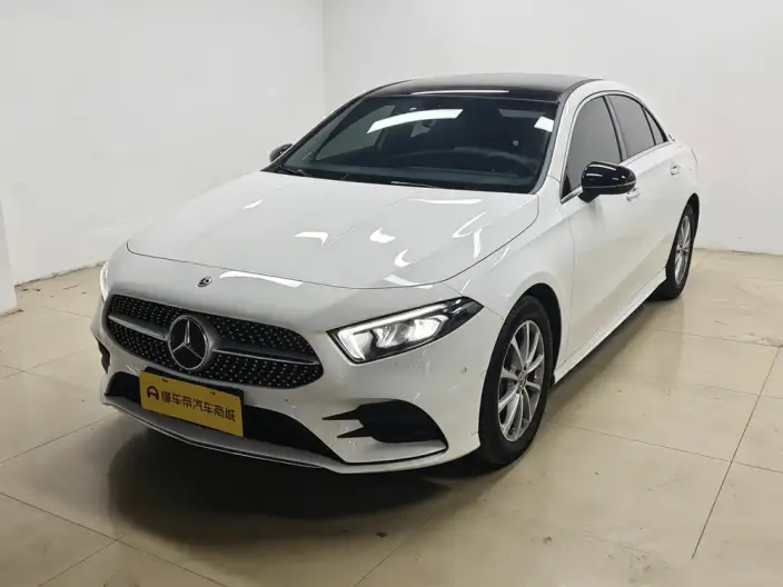 Mercedes-Benz A-class 2022 Model Facelift A 200 L Sports sedan Fashion Edition – фото 1