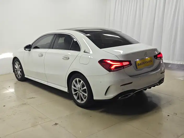 Mercedes-Benz A-class 2022 Model Facelift A 200 L Sports sedan Fashion Edition – фото 5