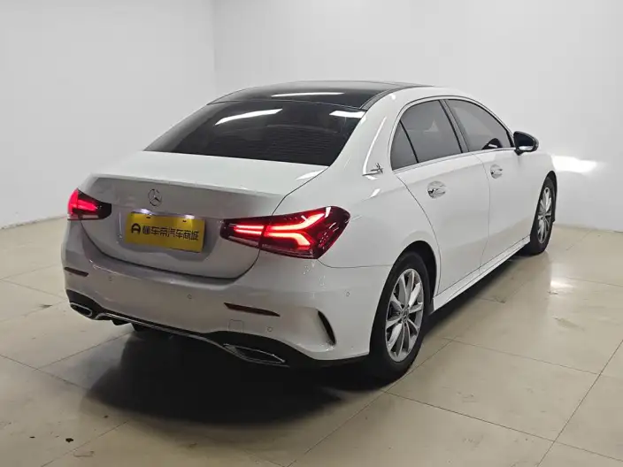 Mercedes-Benz A-class 2022 Model Facelift A 200 L Sports sedan Fashion Edition – фото 7