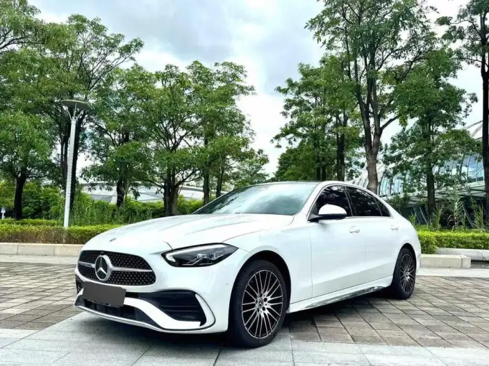 Mercedes-Benz C-Class 2023 Model C 260 L Sports Edition – фото 1
