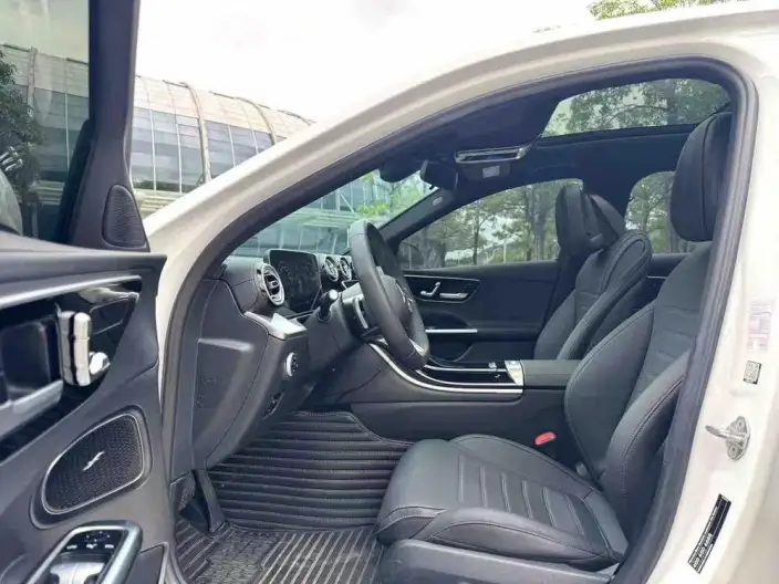 Mercedes-Benz C-Class 2023 Model C 260 L Sports Edition – фото 7
