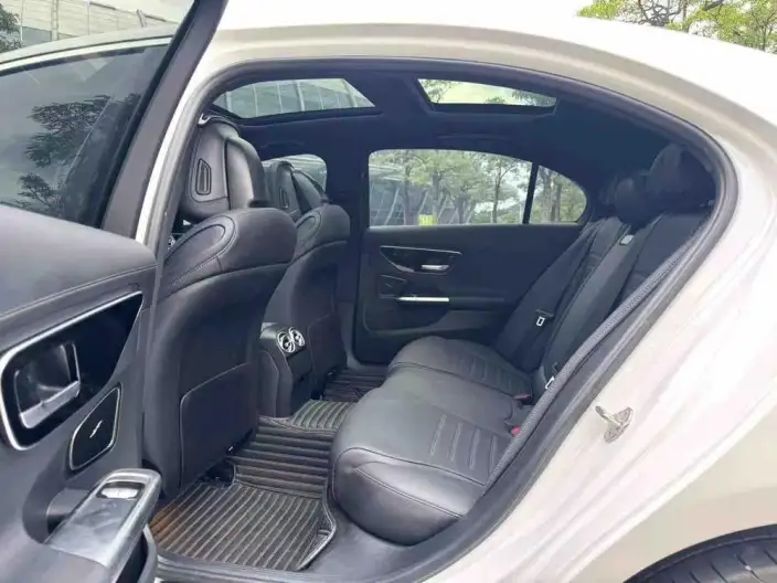 Mercedes-Benz C-Class 2023 Model C 260 L Sports Edition – фото 8