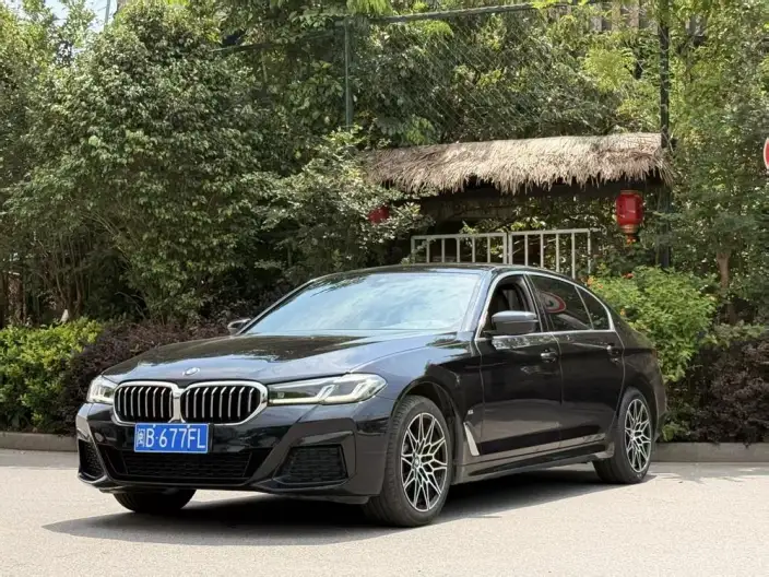 BMW 5 Series 2021 Model Facelift 525Li M Sports Set – фото 1