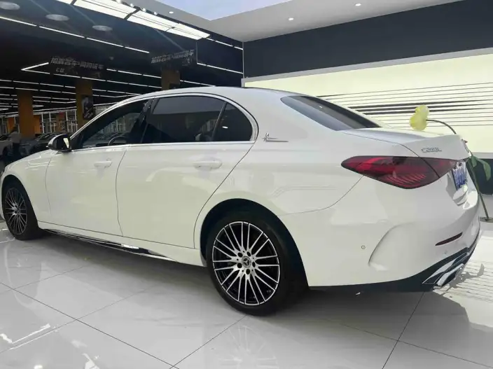 Mercedes-Benz C-Class 2022 Model C 260 L Sports Edition – фото 3