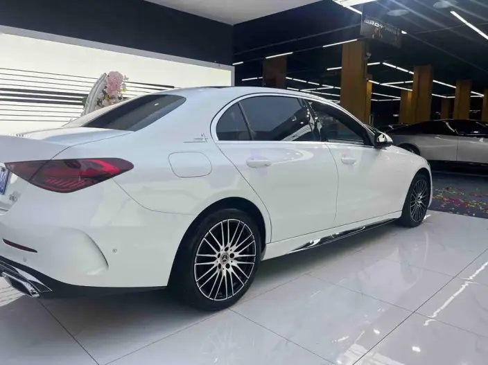 Mercedes-Benz C-Class 2022 Model C 260 L Sports Edition – фото 4