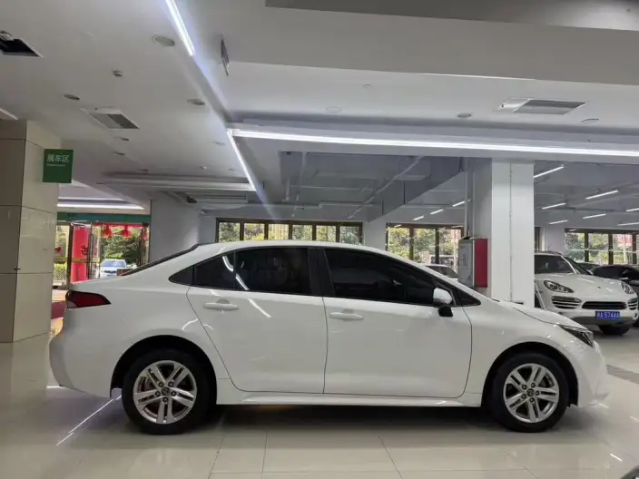 Toyota Levin 2022 Model 185T CVT Deluxe Edition – фото 8