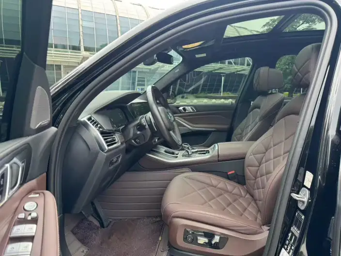 BMW X5 2022 Model xDrive 40Li M Sports Set – фото 6