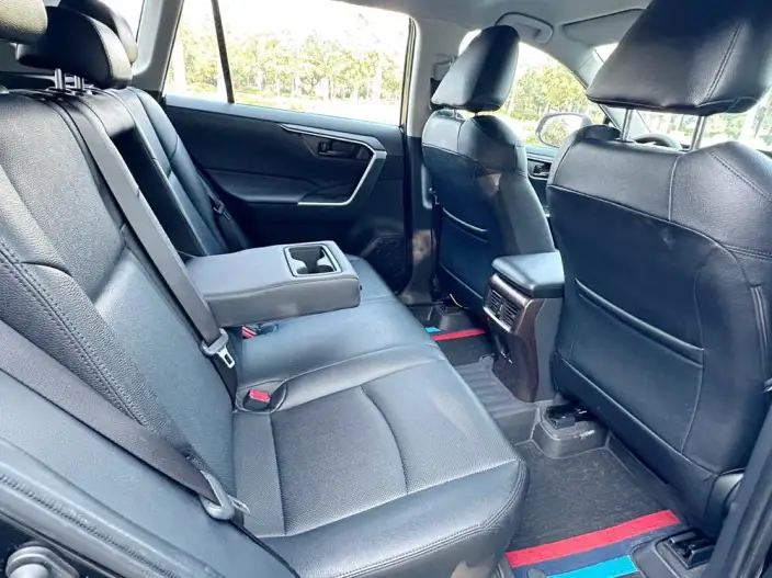 Toyota RAV4 2024 Model 2.0L CVT 2WD Urban Edition – фото 9