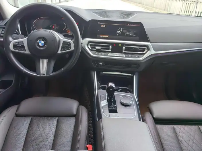 BMW 3 Series 2022 Model 325i M Sports Set – фото 10