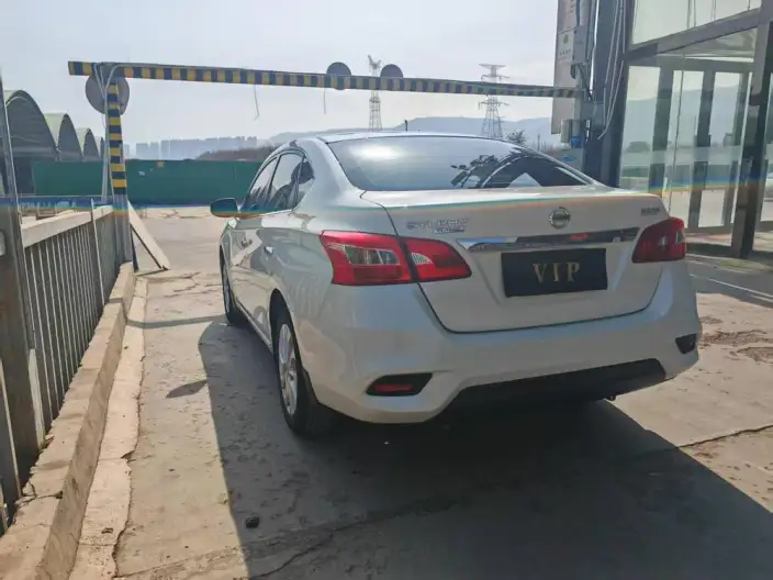 Nissan Sylphy 2024 Model Classic 1.6L XE CVT Comfort Edition – фото 4