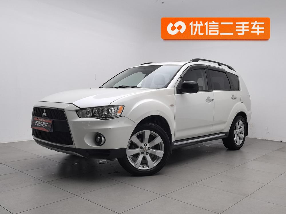 Mitsubishi Outlander Imported 2012 модификация Jin мир 2.4 Fashion Навигация Edition