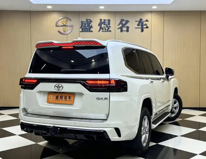 Land Cruiser (import 2025 Model 4.0L Automatic 4WD 7 seat Parallel Imported – фото 4