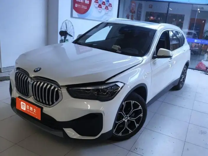 BMW X1 2022 Model sDrive25Li Leading Model – фото 1