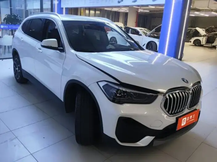 BMW X1 2022 Model sDrive25Li Leading Model – фото 2